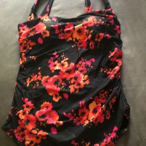 NWT Meet.Curve.com Plus Size Women’s Bathing Suit